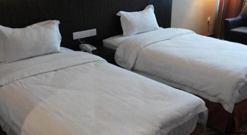 Eminent Hotel Kota Kinabalu Dış mekan fotoğraf